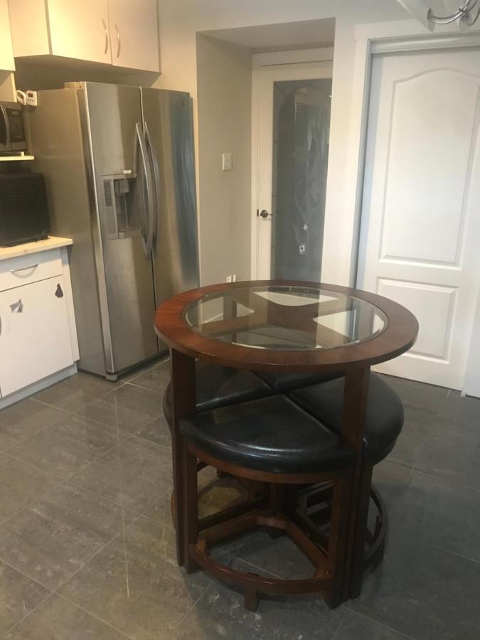 Spacious And Bright Large Suite With Separate Bathroom Richmond Eksteriør billede