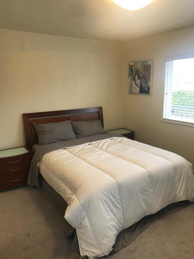 Spacious And Bright Large Suite With Separate Bathroom Richmond Eksteriør billede
