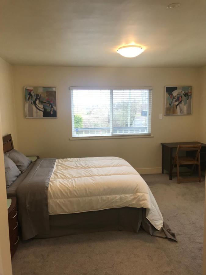 Spacious And Bright Large Suite With Separate Bathroom Richmond Eksteriør billede